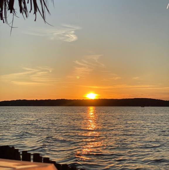 Meet your Posher, Kristy - Picture 1 of 1